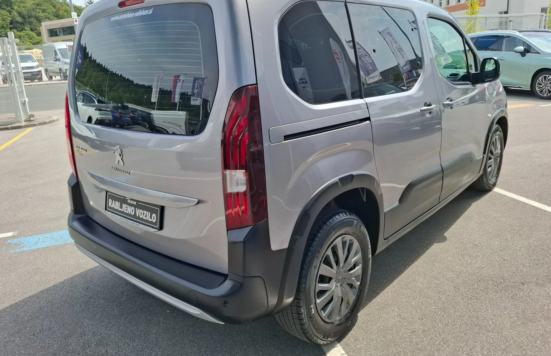 Zunanja slika - Peugeot -  Rifter 1.2 PURETECH ALLURE N1  - 8