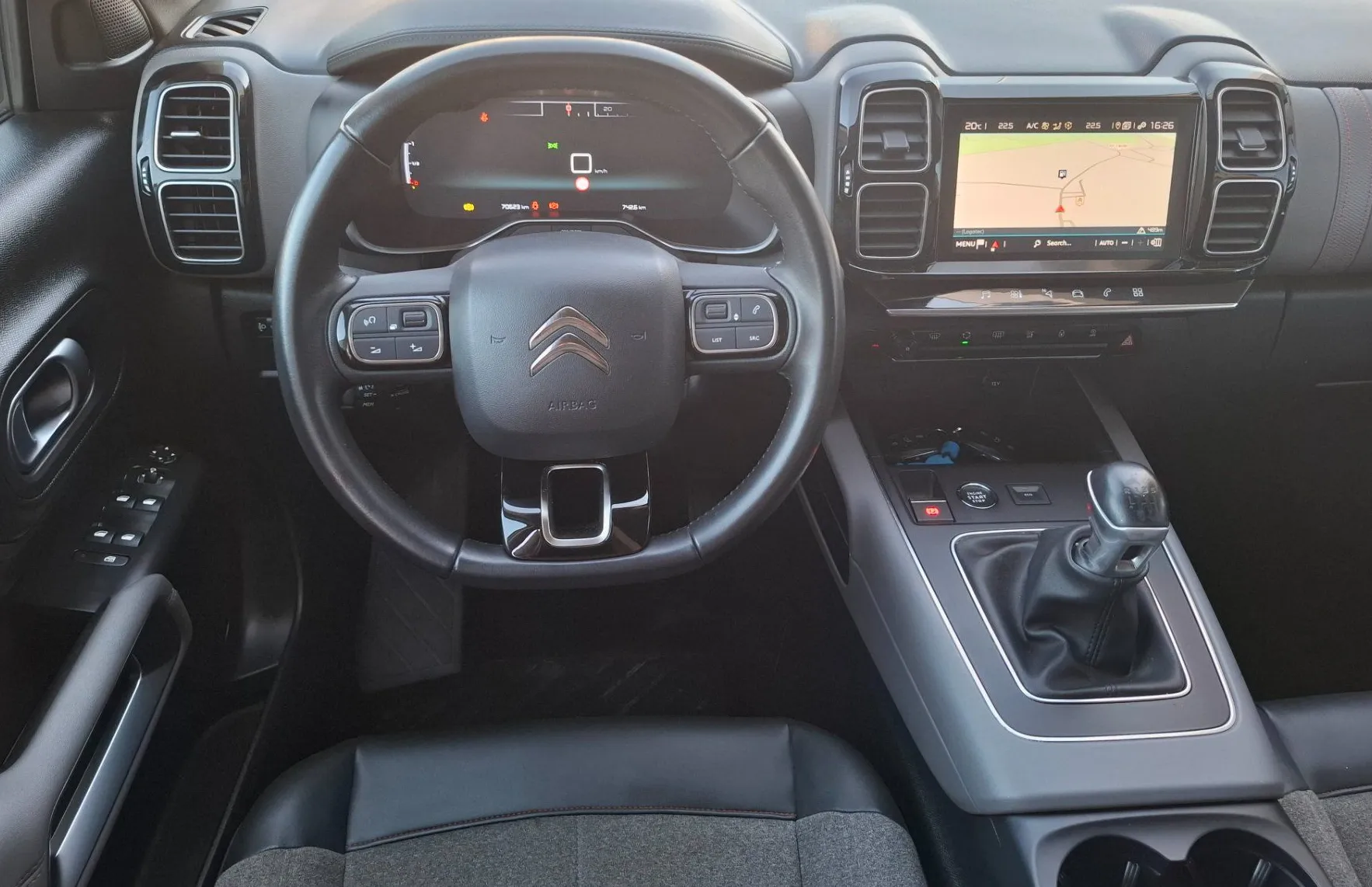 Zunanja slika - Citroën C5 Aircross - 1.2 PureTech 130 Shine - MENJAN JERMEN - ODLIČEN - 11