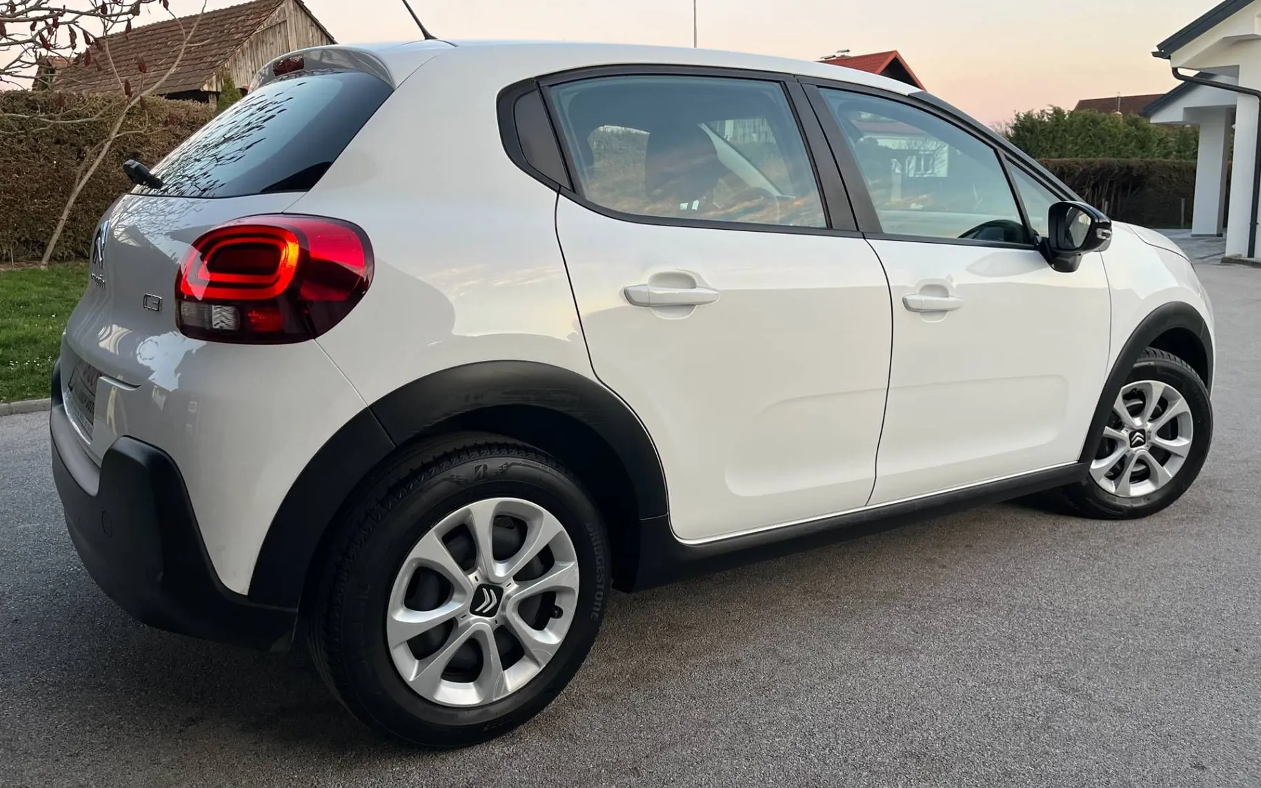 Zunanja slika - Citroën C3 - Feel PureTech -1 LASTNICA-66.000km-NAVI-PDC... - 5
