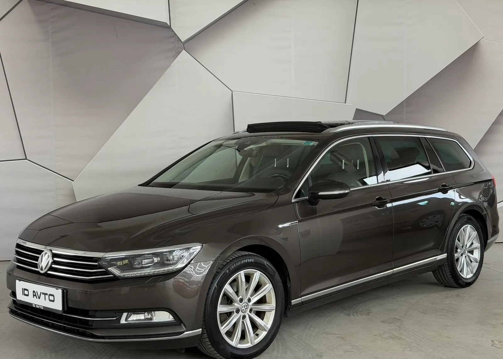 Zunanja slika - Volkswagen Passat - Variant 2,0 TDI BMT Highline DSG - 2