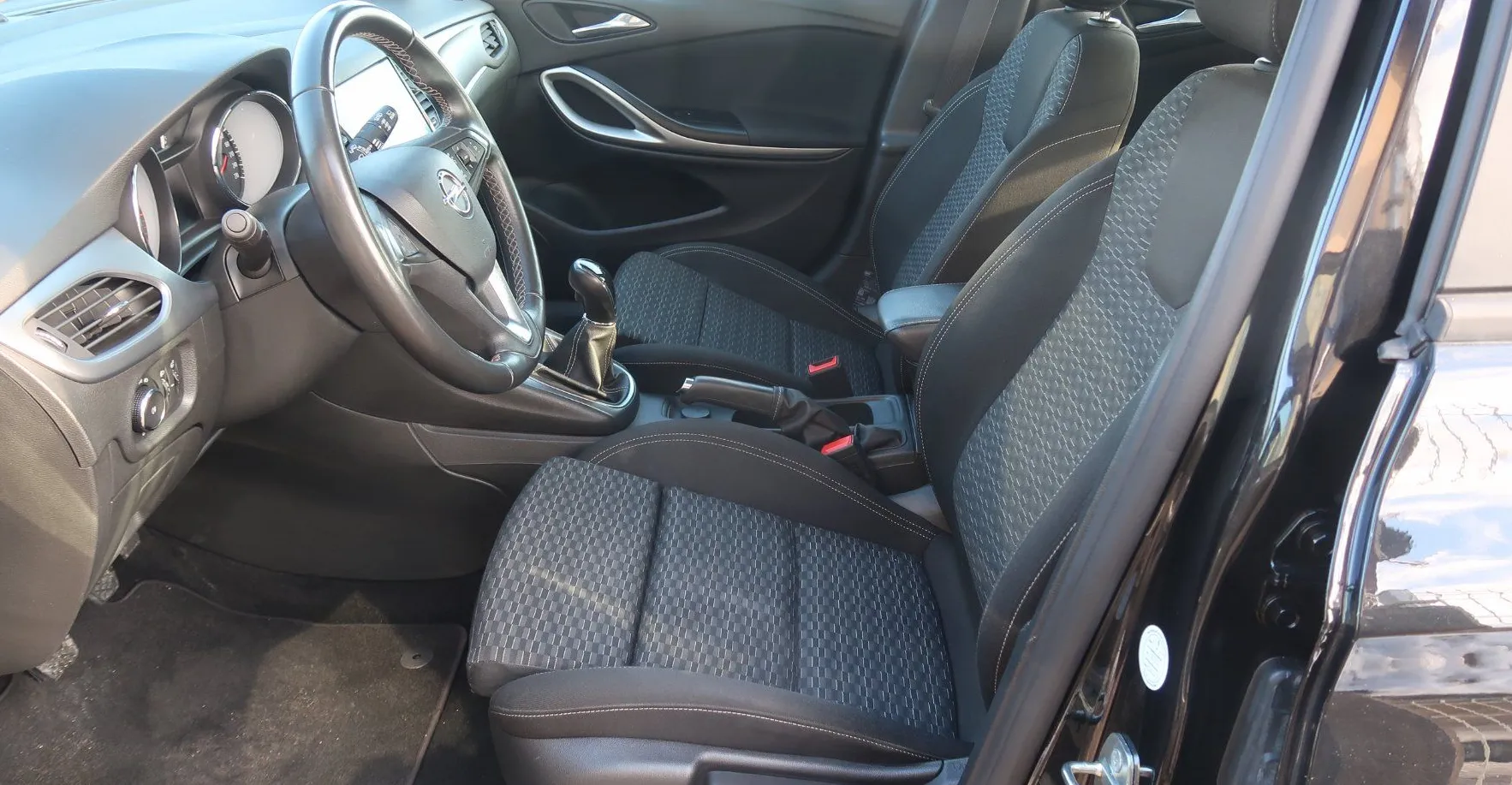 Zunanja slika - Opel Astra - 1.0 ECOTEC TURBO 77KW EDITION-NAVI-PDC-LED - 12