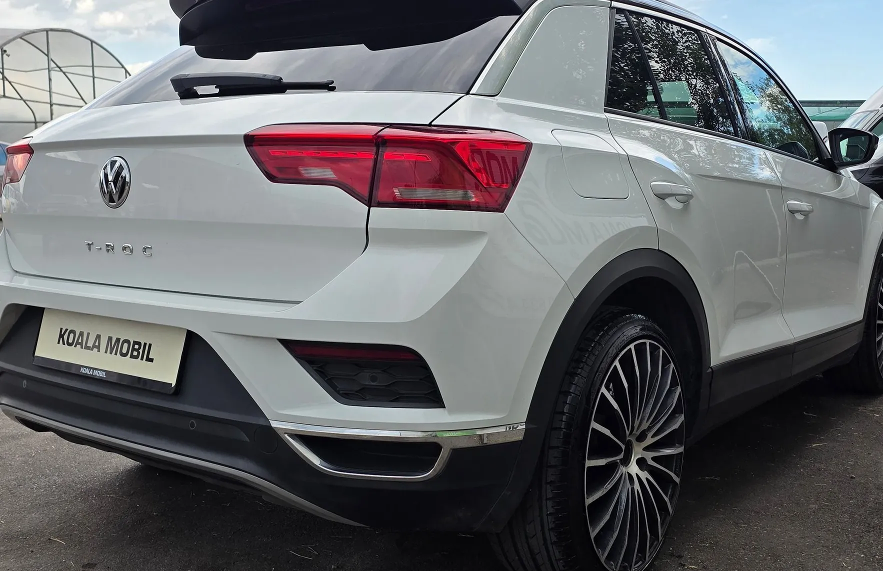 Zunanja slika - Volkswagen T-Roc - 1.6 TDI BMT SPORT LED-VIRTUAL-ALU-PDC - 4