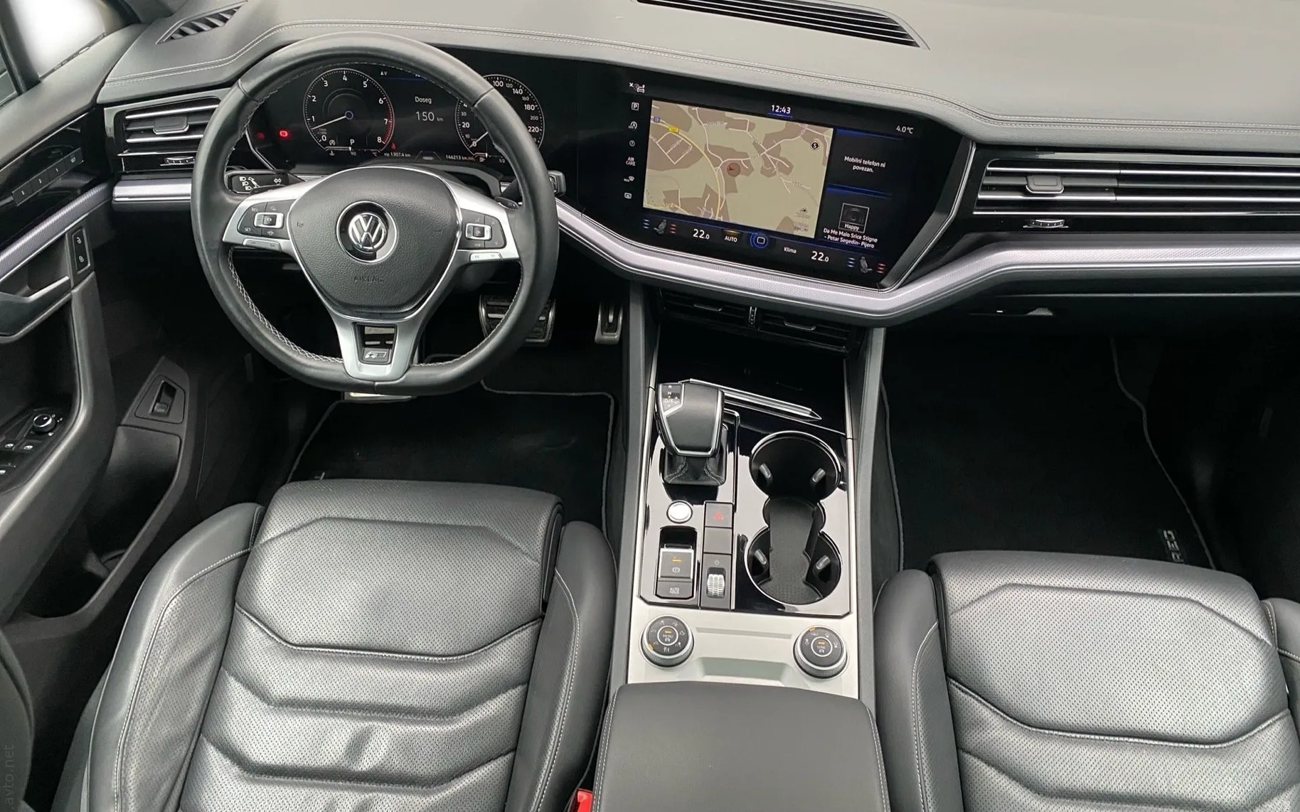 Notranja slika - Volkswagen Touareg - V6 TFSI R-Line Panorama - Zračno - Night vision - 10