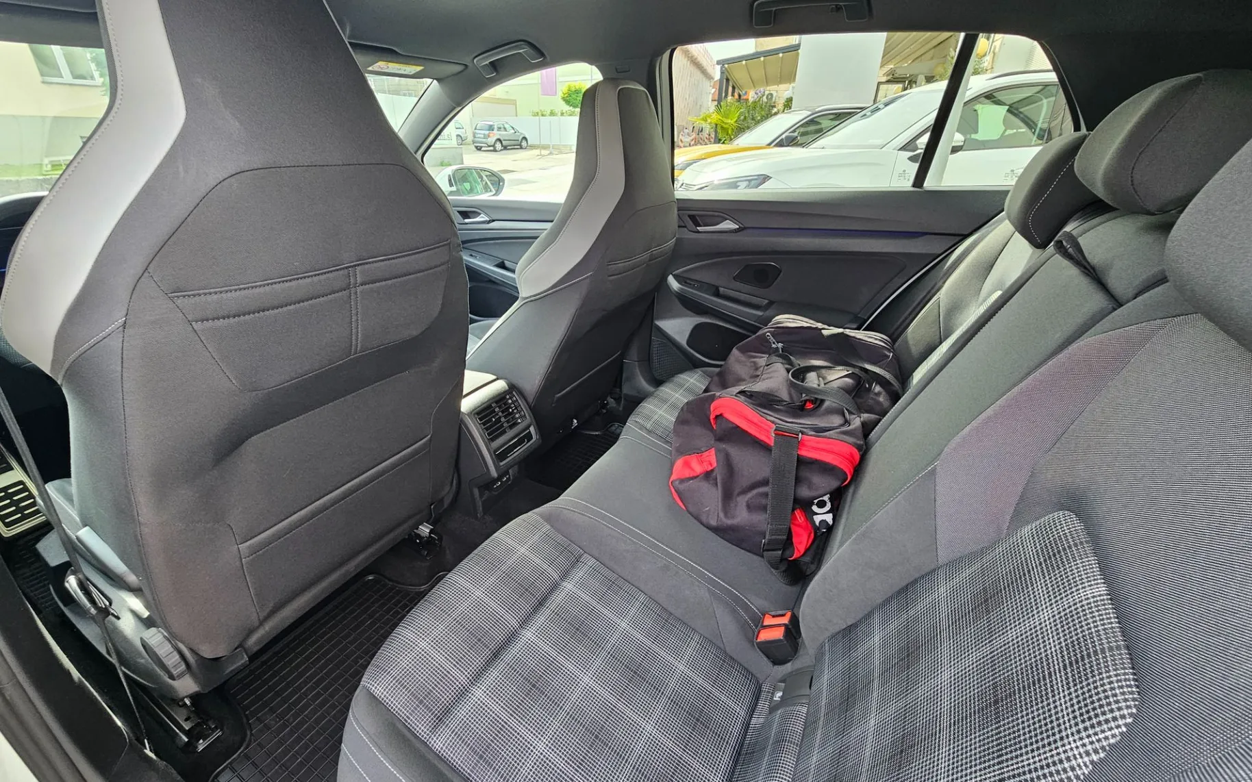 Zunanja slika - Volkswagen Golf - 2.0 TDI GTD DSG - 8
