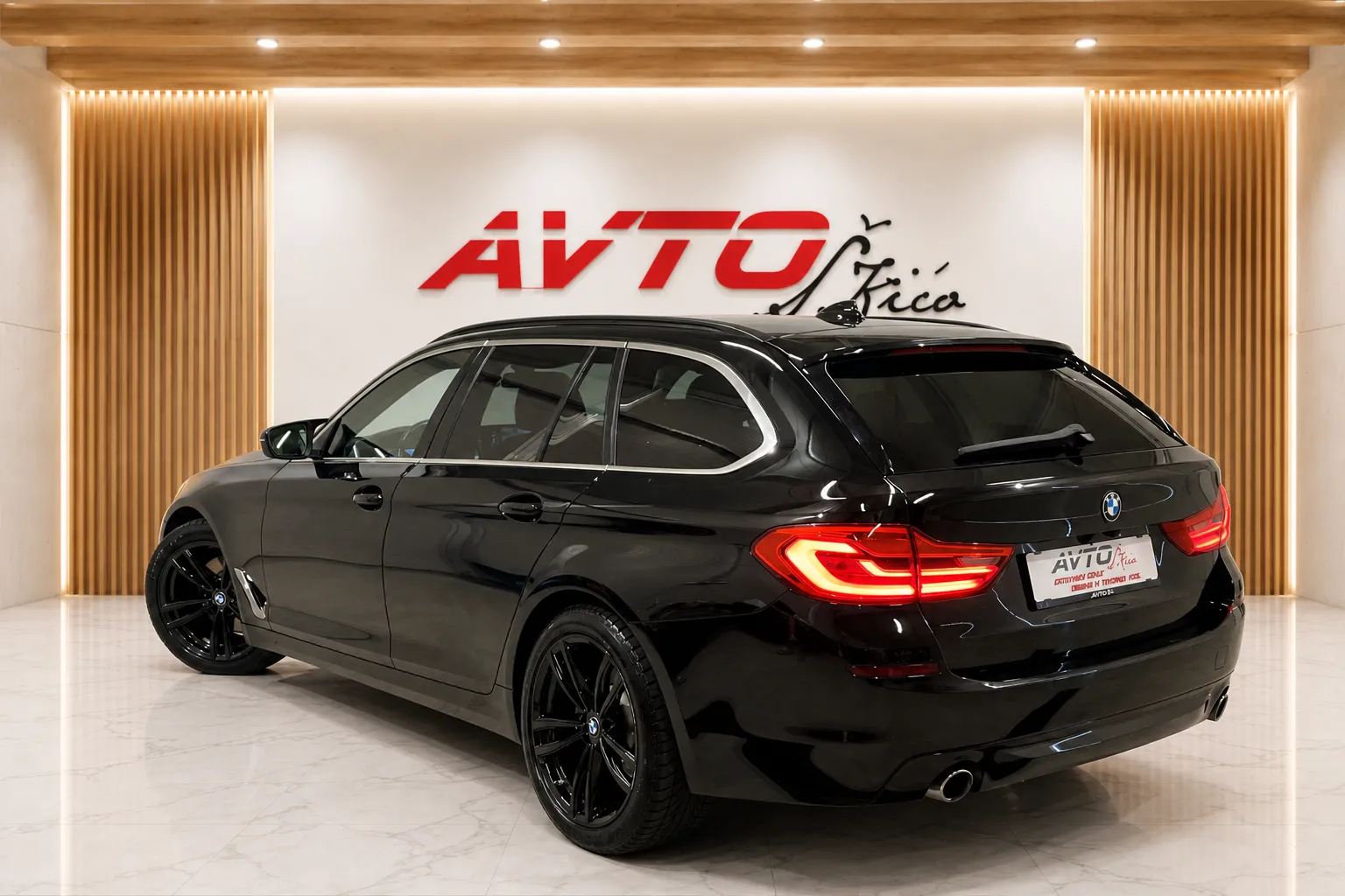 Zunanja slika - BMW serija 5 Touring: - 525d-PANORAMA-VIRTUAL-ACC-KAMERA-NAVI-LED-PDC - 3