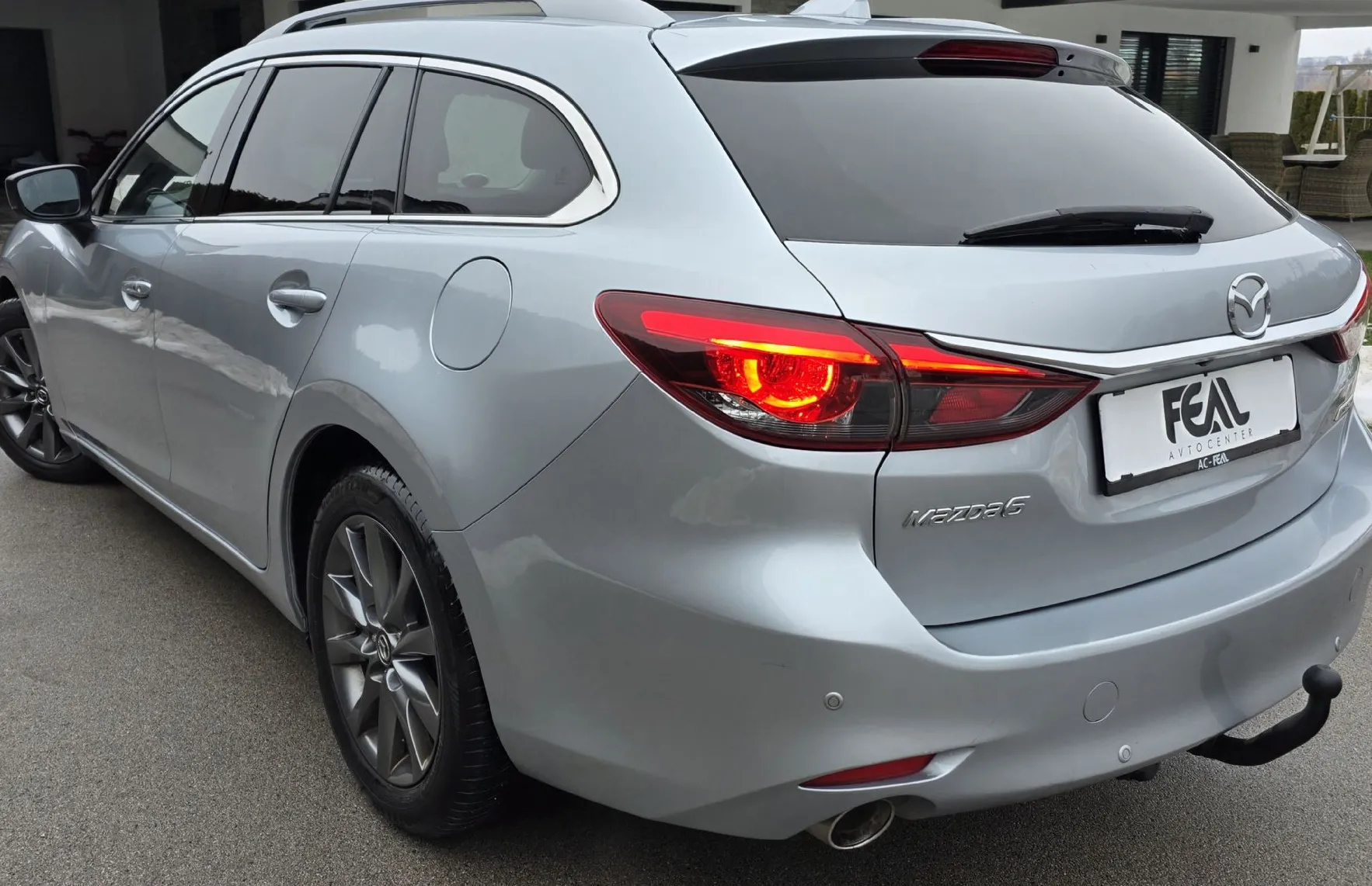Zunanja slika - Mazda Mazda6 - 2.2CD-FACELIFT-1 LASTNIK-SERVISNA-139.000KM- - 3