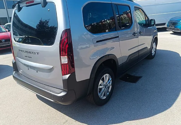 Zunanja slika - Peugeot Rifter - L2 ALLURE 1.5 BlueHDi 130 €6.4-7 SEDEŽEV-ZALOGA - 3