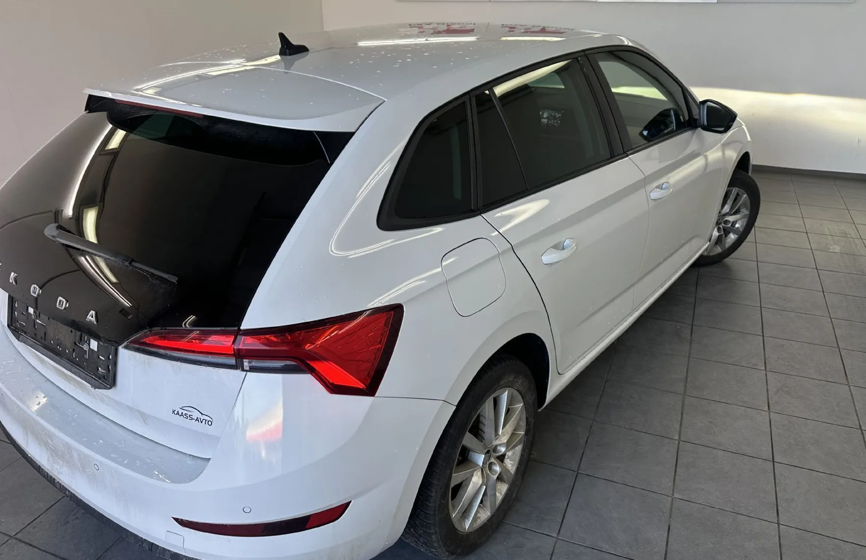 Zunanja slika - Škoda Scala - 1.5 TSI ACT. 110kW.SLOVENSKI.SAMO 91.000 KM.VSI SE - 8