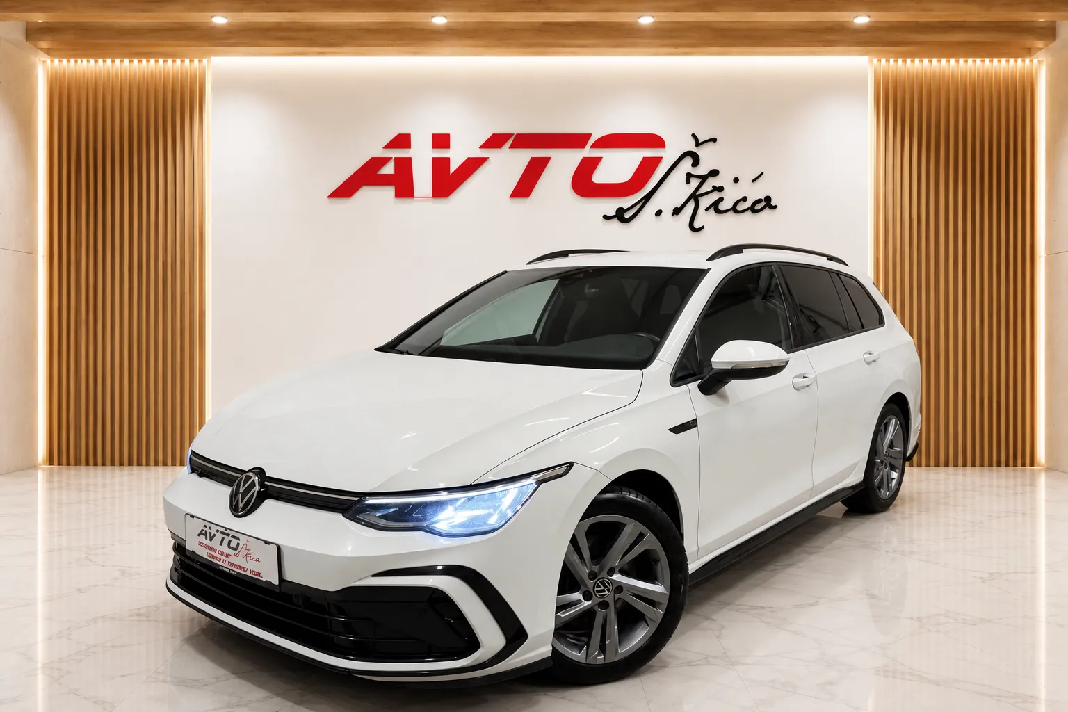 Zunanja slika - VW Golf Variant - 2.0 TDI-R-LINE-DSG-VIRTUAL-ACC-LED-PDC-F1... - 1