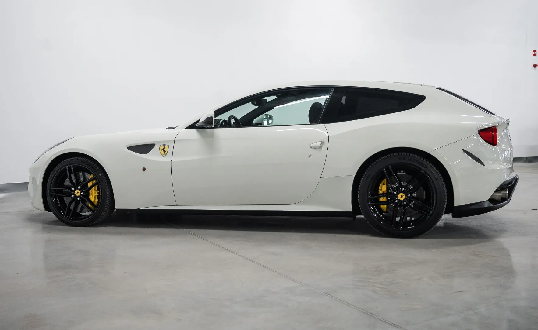 Zunanja slika - Ferrari FF - AFS LIFT - 8