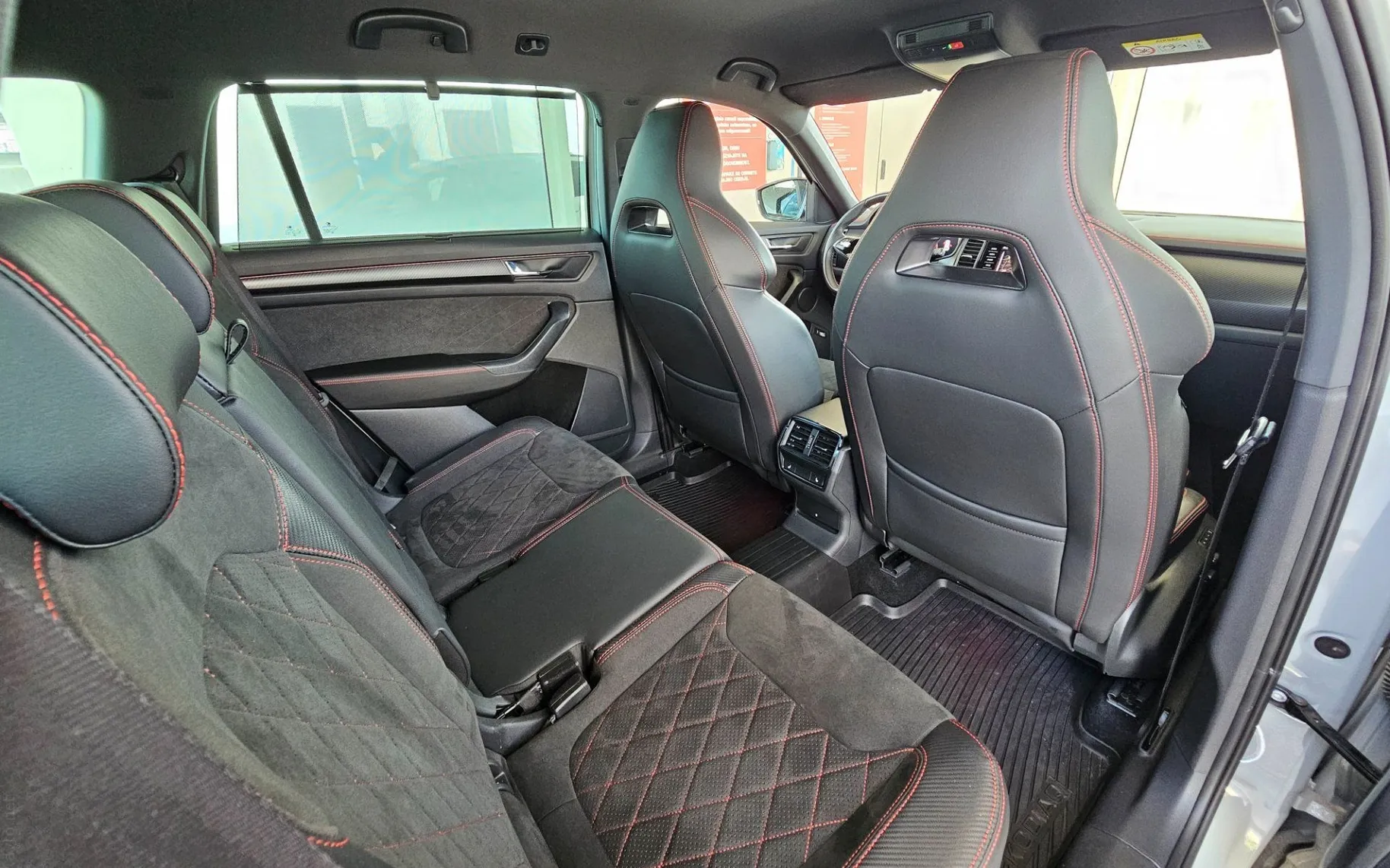 Notranja slika - Škoda Kodiaq - 4x4 2.0 TSI RS DSG |VIRTUAL|NAVI|RADAR|LANE|NARDO| - 11