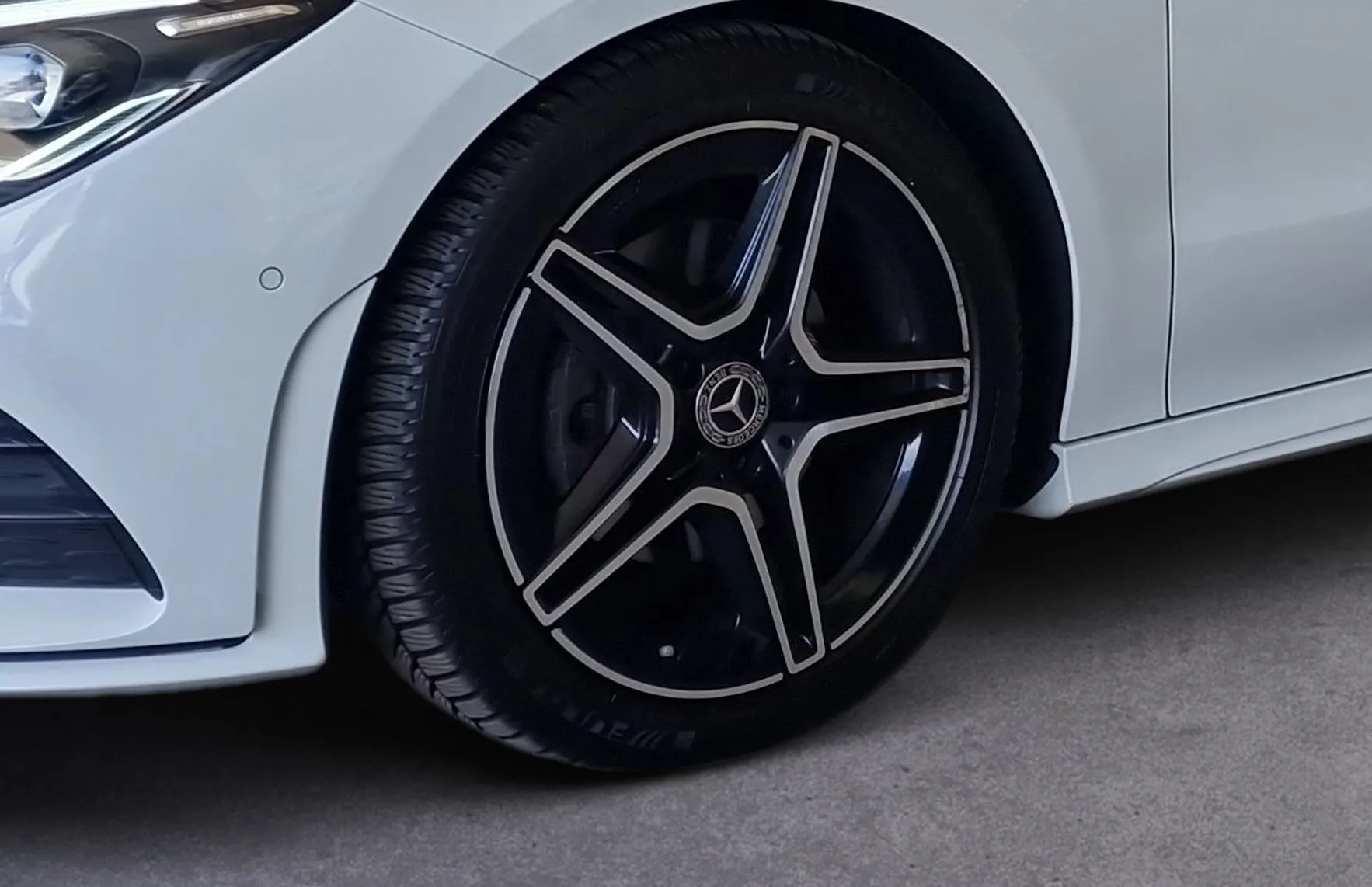 Zunanja slika - Mercedes-Benz CLA-Razred - 180 d AMG LINE - 6