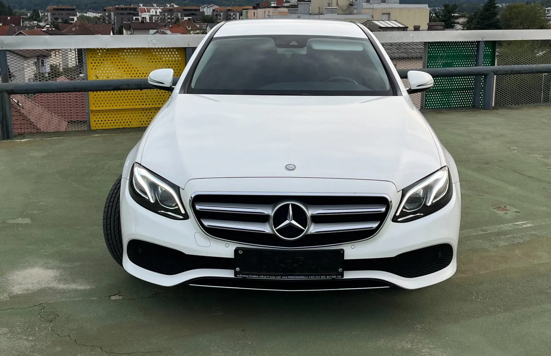 Zunanja slika - Mercedes-Benz E-Razred - E 200 d Avantgarde Avt. LED.VZR. KAM.2XPDC.NAVI - 2