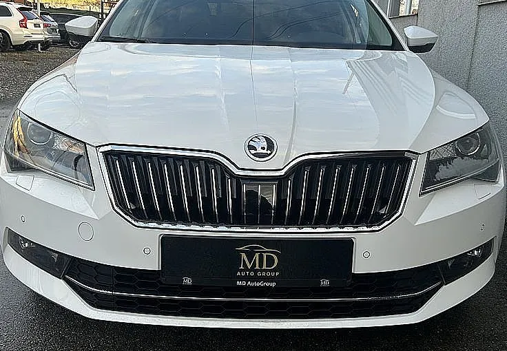 Zunanja slika - Škoda Superb - 2.0 TDI-RADAR-TEMPOMAT-MEMORY-MRTVI KOTI-AMBIENT - 2