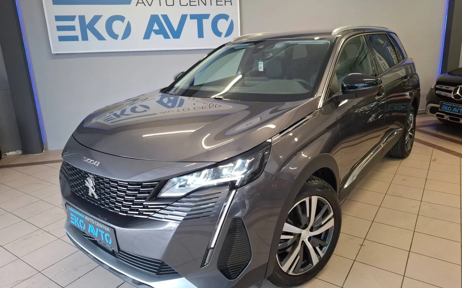 Zunanja slika - Peugeot 5008 - 1.5 BLUEHDI SAMO59000KM-SLO-1LASTNIK-7SEDEŽEV-... - 1
