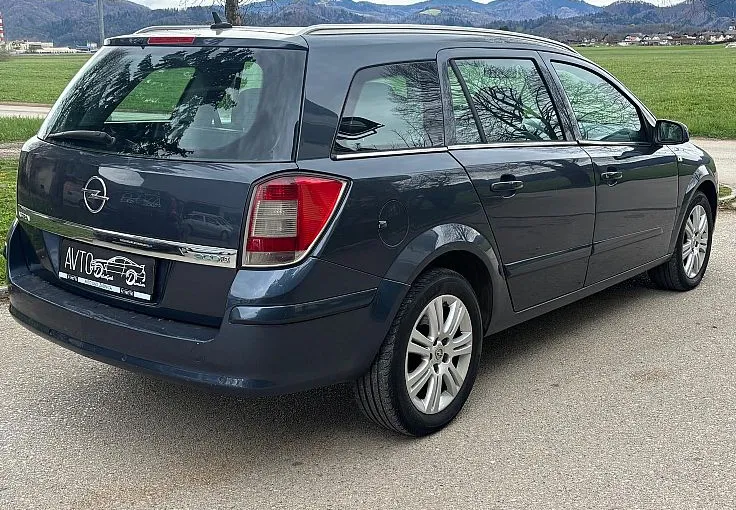 Zunanja slika - Opel Astra - Karavan 1.7 CDTI Cosmo - 5