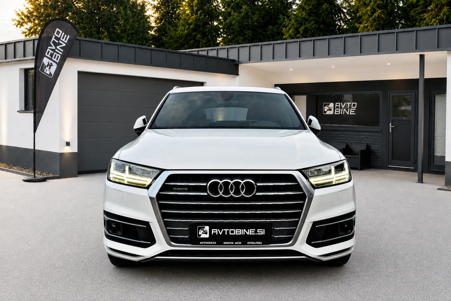 Zunanja slika - Audi Q7 - 3.0TDI•QUATTRO•S LINE•ZRAČNO•7SEDEŽEV•21COL - 2