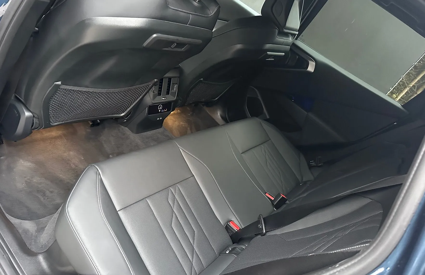 Zunanja slika - BMW X3 - serija :  30e xDrive  AT -HARMAN-PANORAMA-KAM360-20COL... - 13