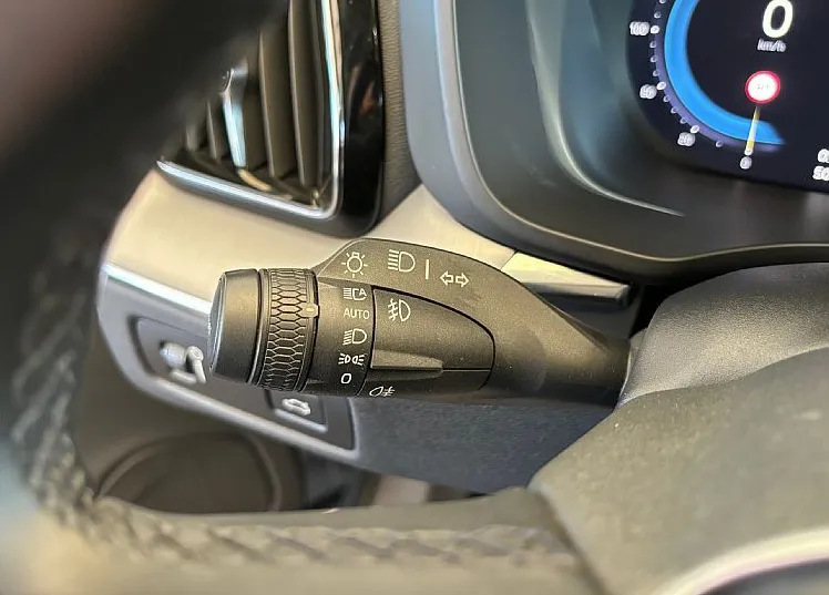 Zunanja slika - Volvo XC60 - B4D AWD AUT Core - 13