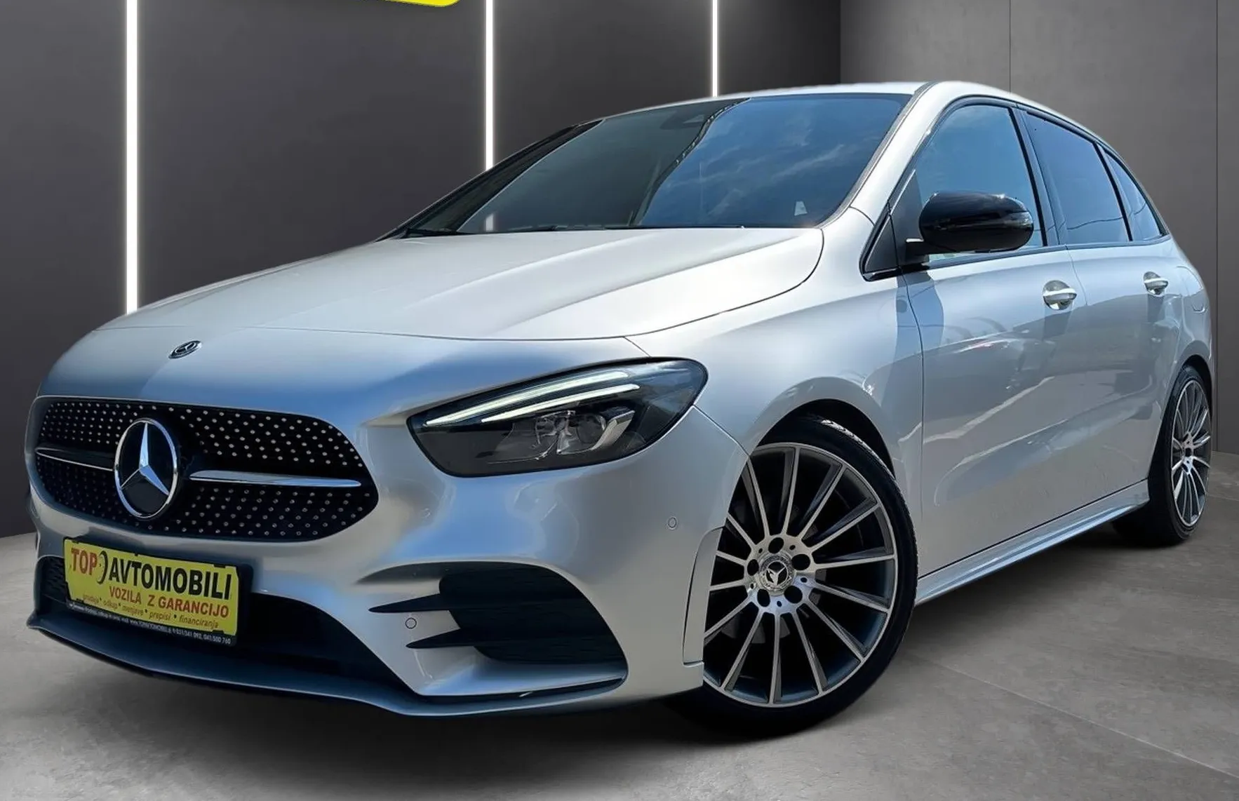 Zunanja slika - Mercedes-Benz B-Razred - 200 AMG LINE MULTIBEAM TEM KAMERA PDC NAVI TOP - 1