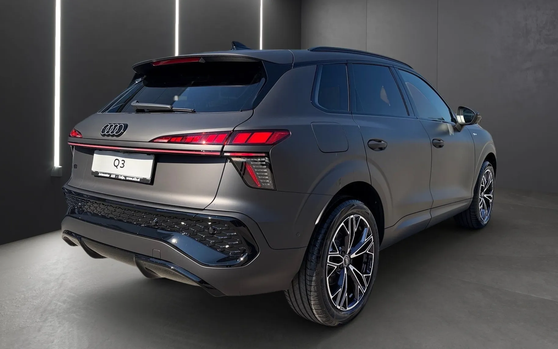 Zunanja slika - Audi Q3 - TDI S tronic - 3