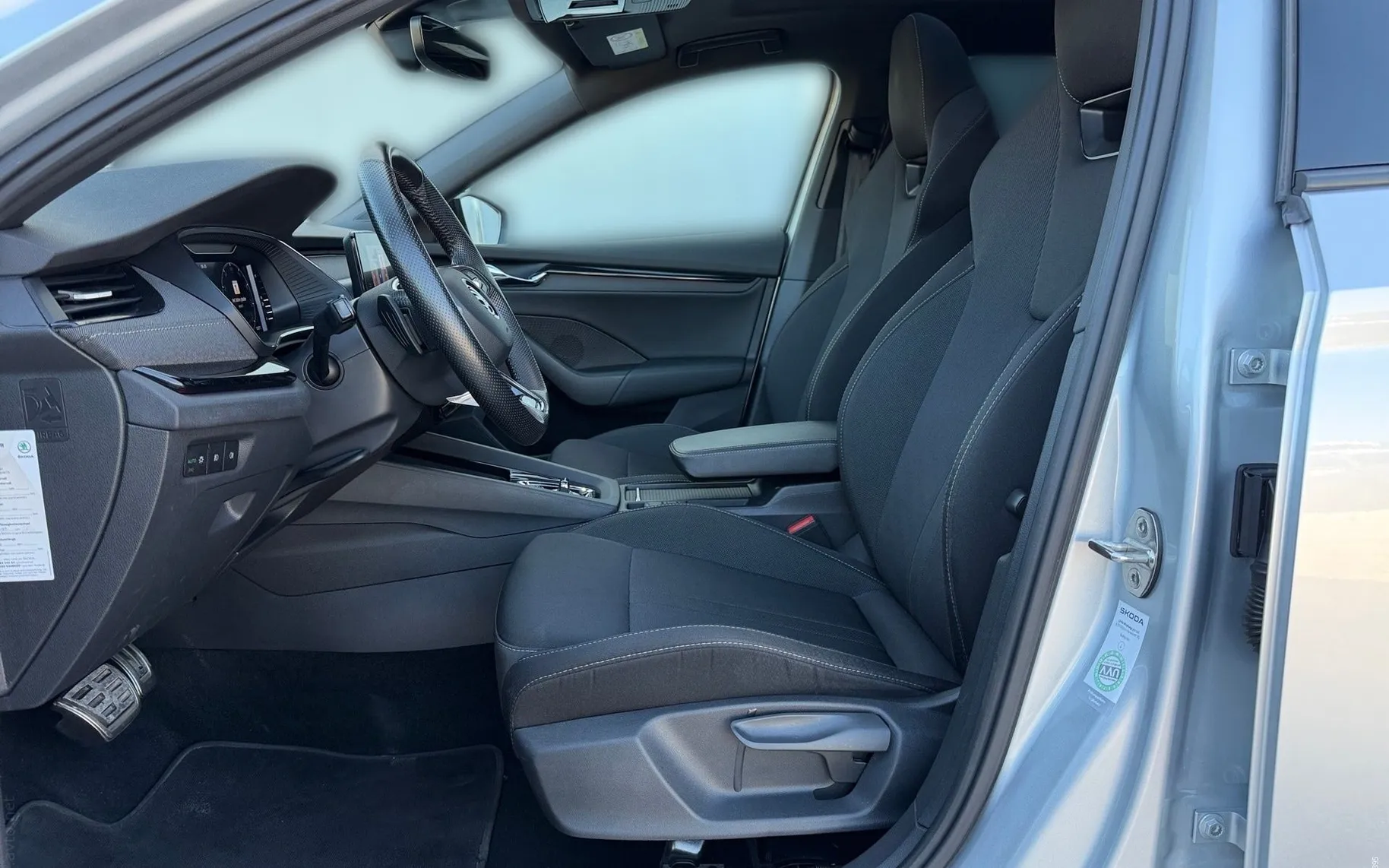 Zunanja slika - Škoda Octavia - Combi 2.0 TDI Sportline DSG-Panorama-Vlečna klju.. - 6