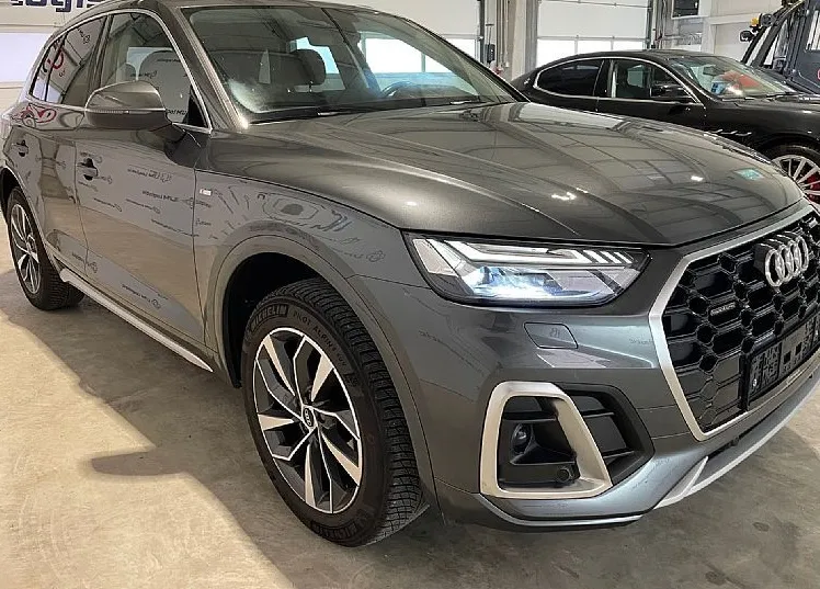Zunanja slika - Audi Q5 - 40 TDI quattro S tronic S line 150kW - 1. LASTNIK - 3