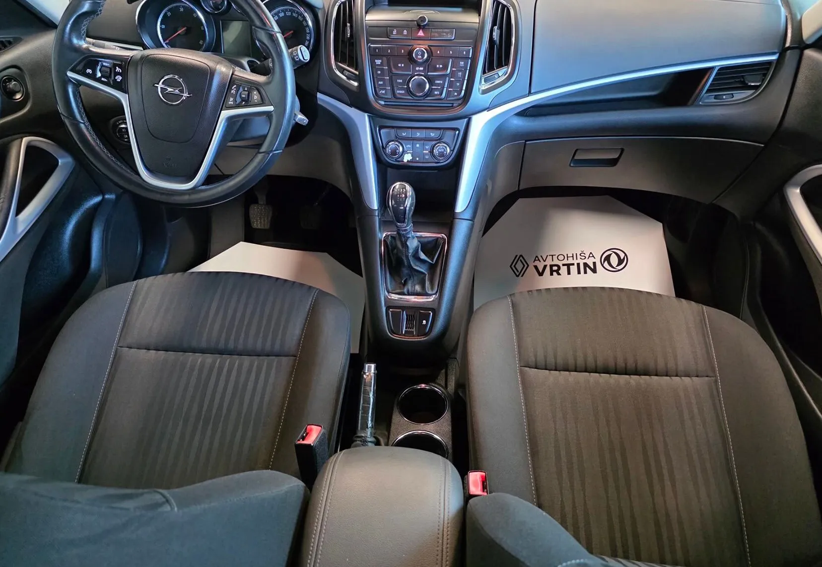 Zunanja slika - Opel Zafira - Tourer 2.0 CDTi Enjoy - 9