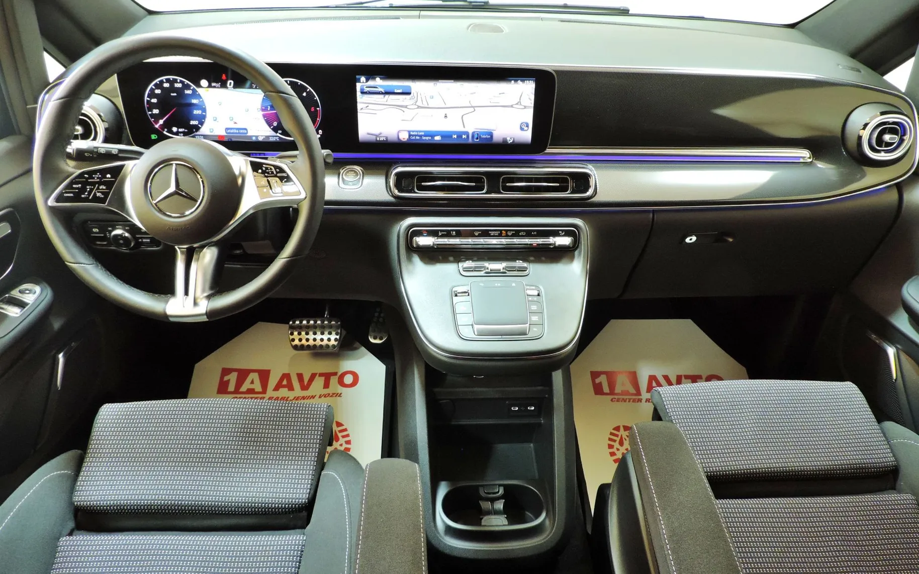 Zunanja slika - Mercedes-Benz V-Razred - V 300 d Style dolgi Avt. LED-ACC-7.SEDEŽEV-KAMERA - 13