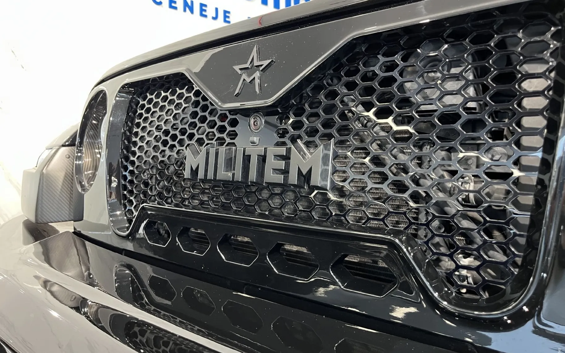 Zunanja slika - Jeep Wrangler - V6 Militem... - 4