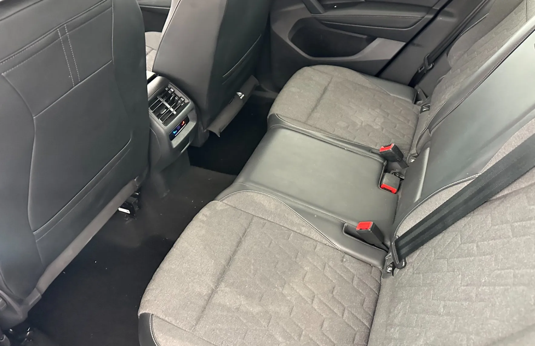 Zunanja slika - Volkswagen Tiguan - 2.0 TDI DSG Life 110kW.KAMERA.NAVI.LED.ACC.TOP - 9