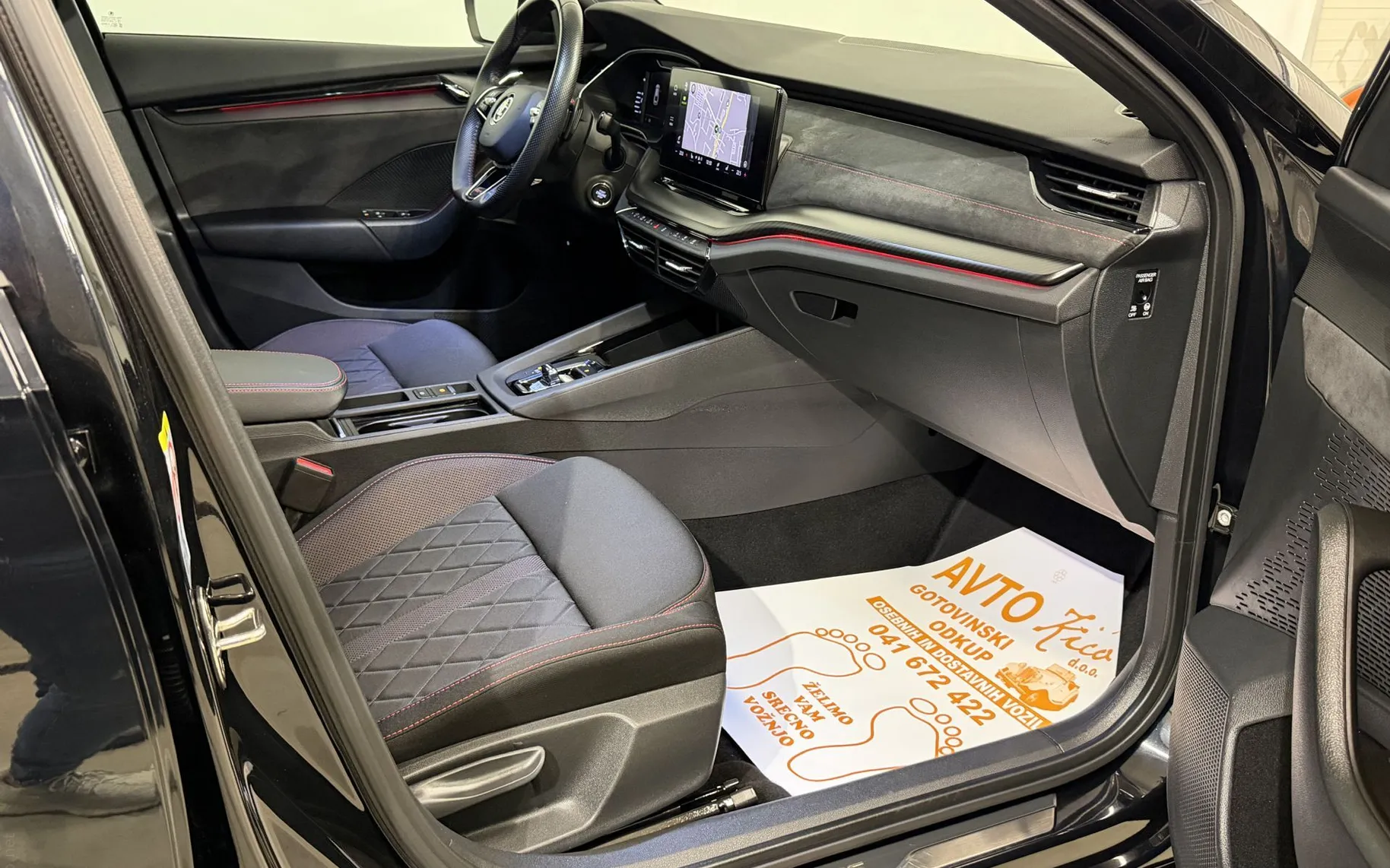 Notranja slika - Škoda Octavia - RS 2.0 TSI-VIRTUAL-FULL LED-ACC-KAMERA-NAVI-AVT-.. - 12