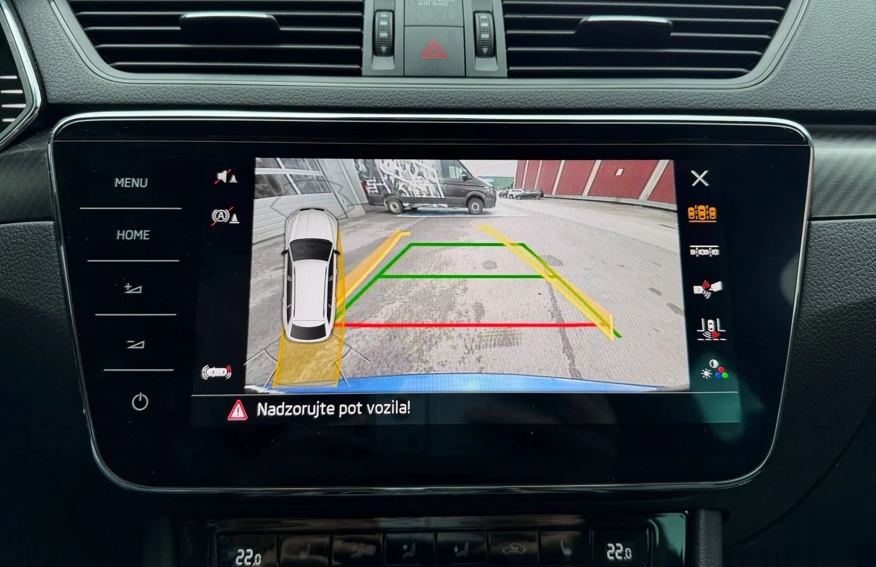 Zunanja slika - Škoda Superb - 2.0 TDI Sportline Combi DSG147kW-DCC-Memory-Canton - 15