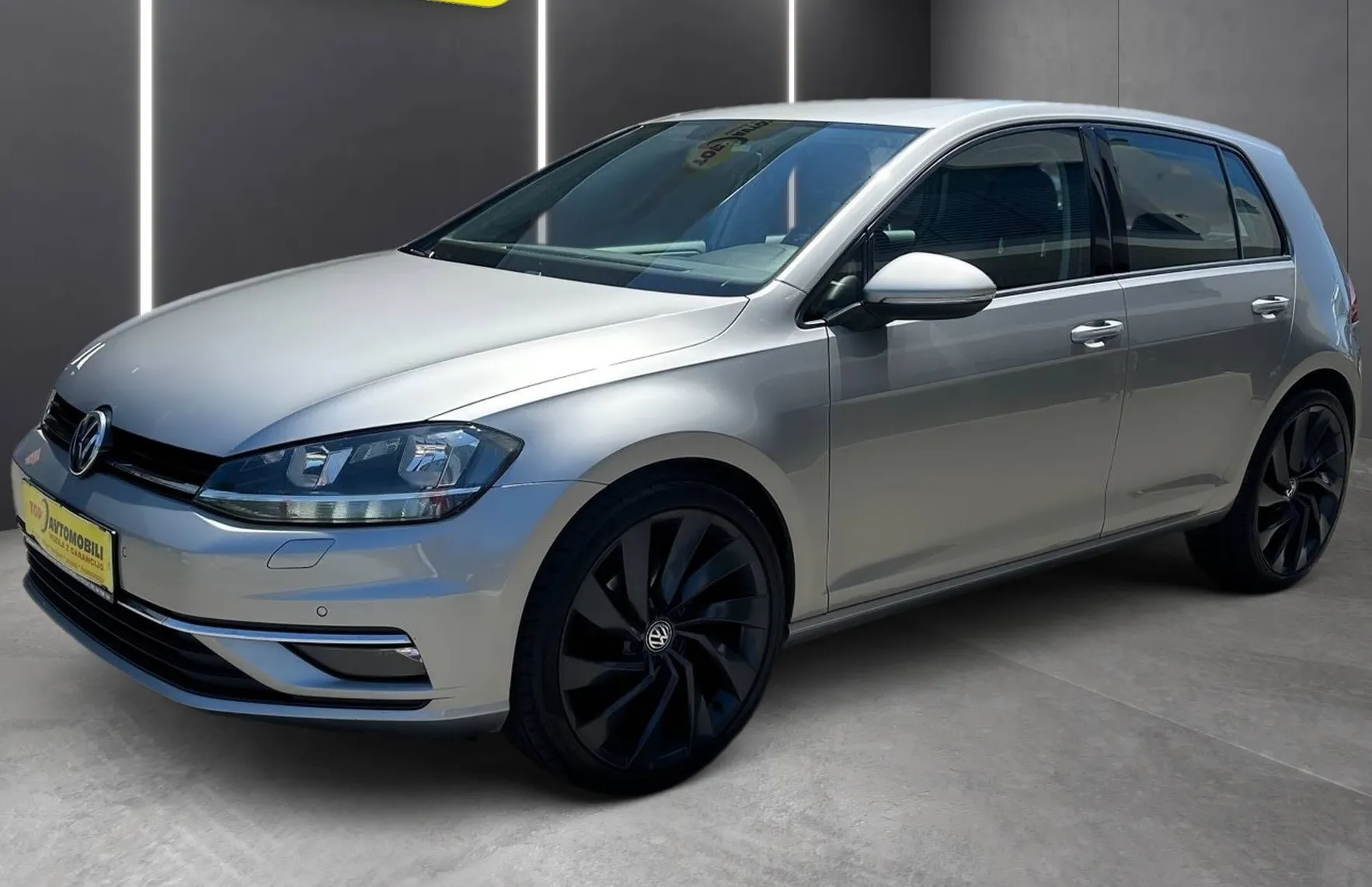 Zunanja slika - VW Golf - 1.6 TDI SLOVENSKI AKTIVNI TEMPOMAT GR.SEDEŽEV TOP - 3