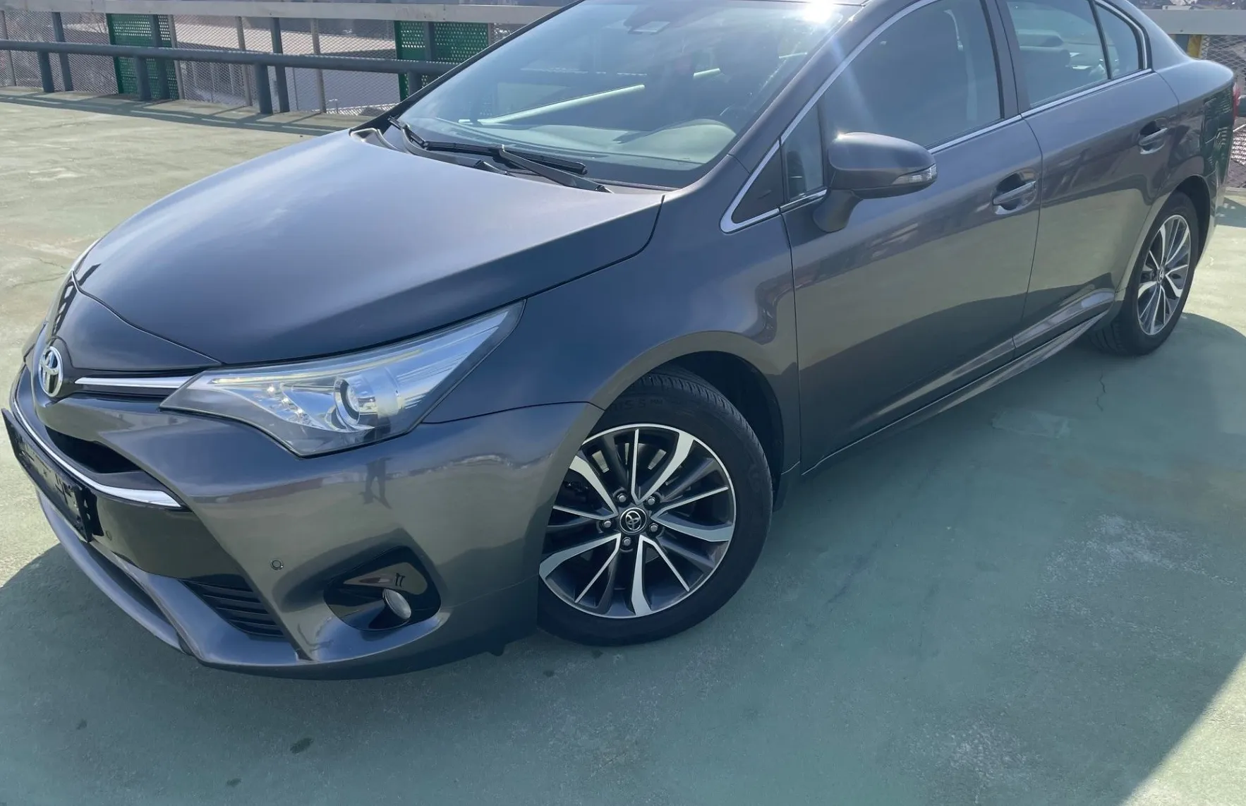 Zunanja slika - Toyota Avensis - 2.0 D-4D Luna - 2