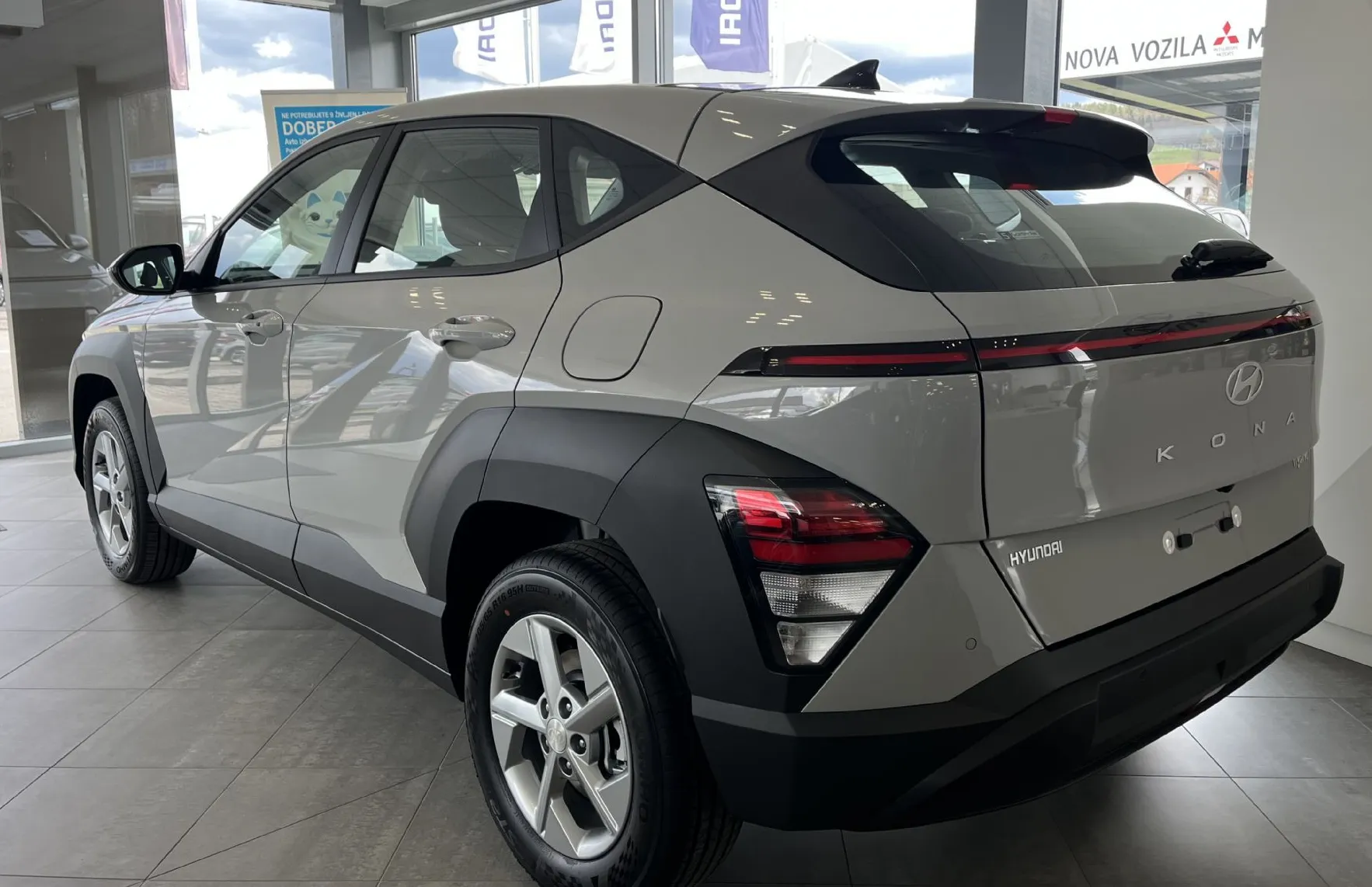 Zunanja slika - Hyundai Kona - 1.6 GDI   hibrid Style DCT - 4