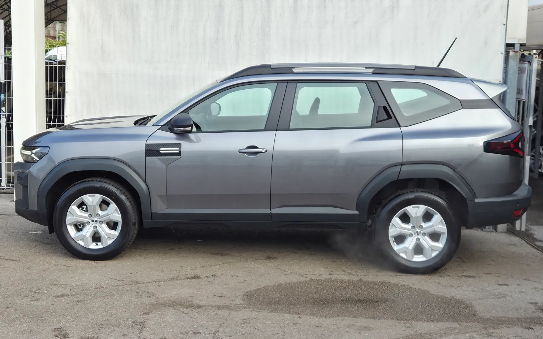 Zunanja slika - Dacia Bigster - Essential mild hybrid 140 +Zasilno rezervno kolo - 6
