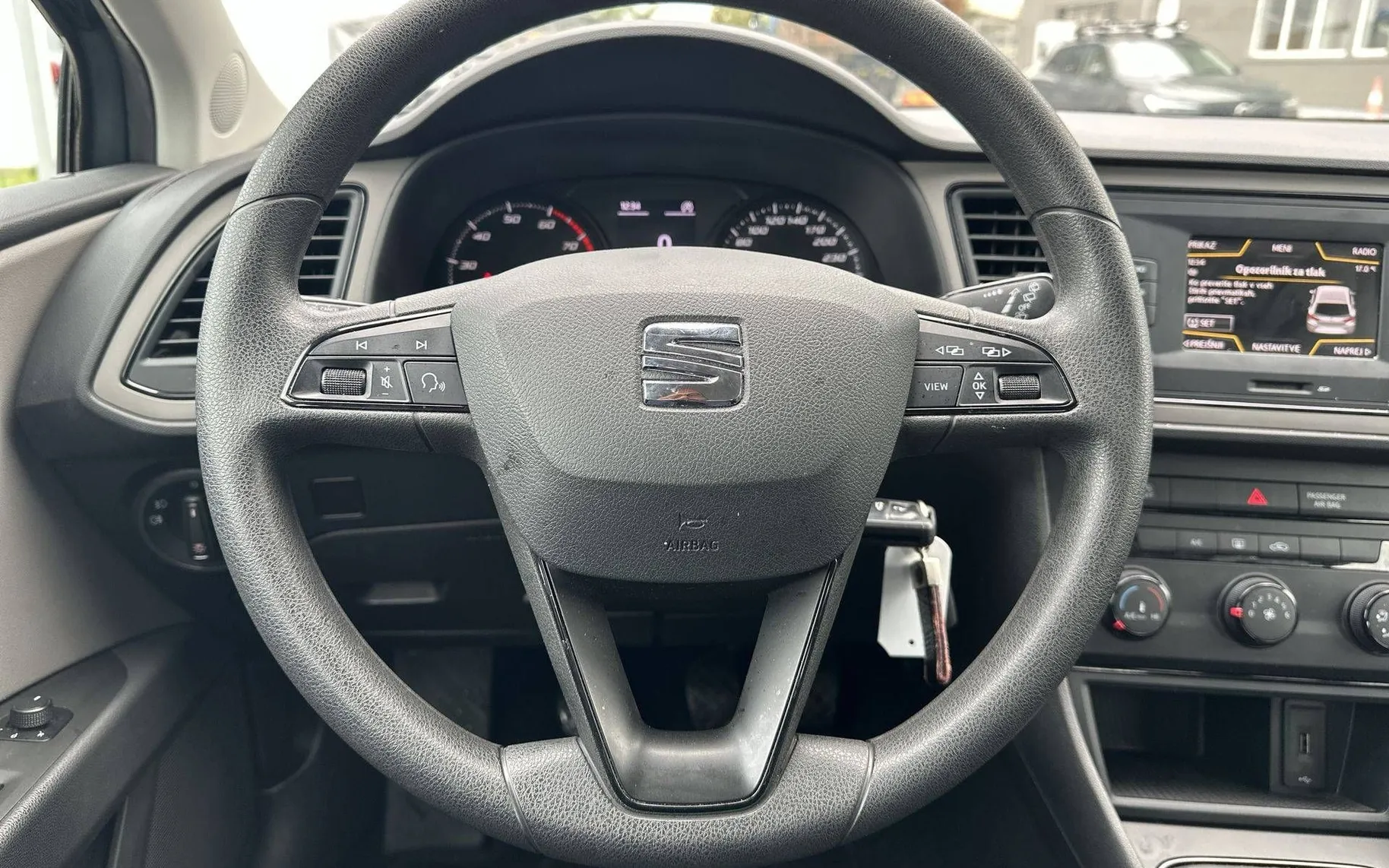 Notranja slika - Seat Leon - 1.0 TSI REFERENCE - 16