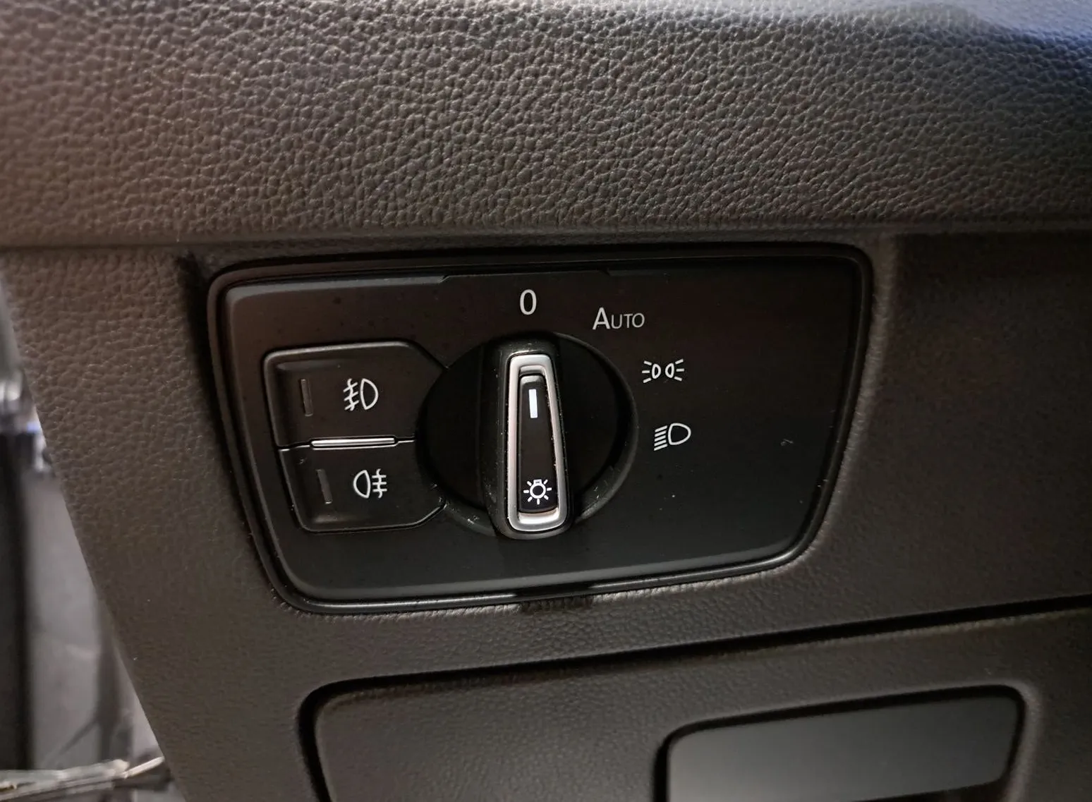 Zunanja slika - VW Passat - Variant 2.0 TDI BMT DSG Z ENOLETNIM JAMSTVOM - 13