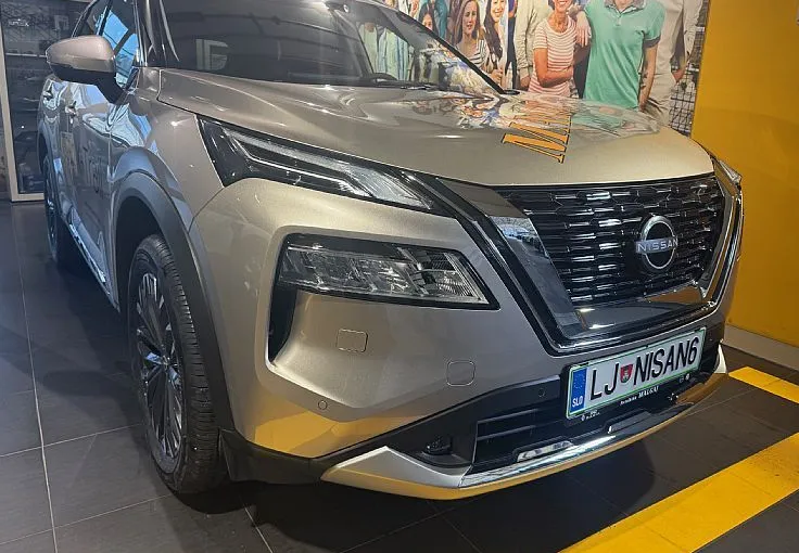 Zunanja slika - Nissan X-Trail - Tekna 1.5 VC-T MHEV - 2