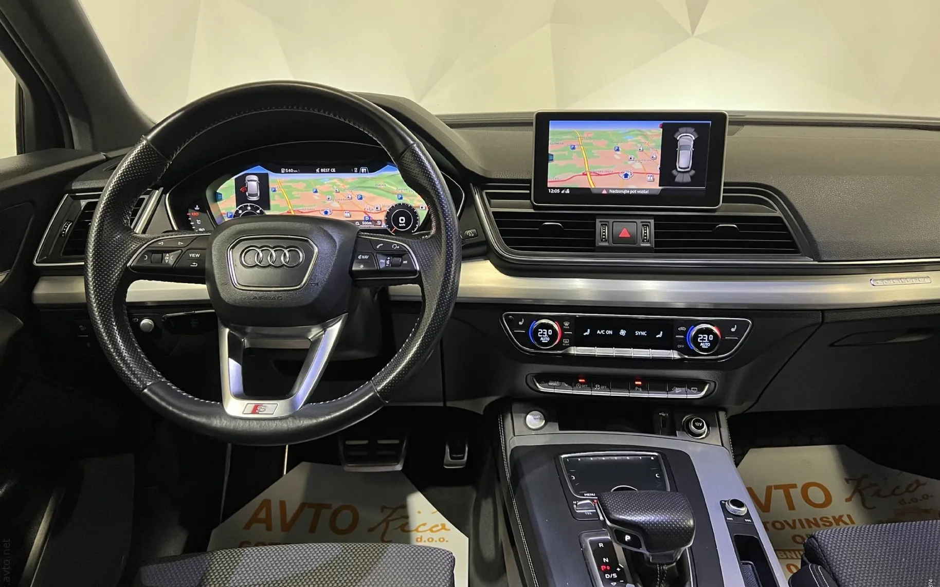 Notranja slika - Audi Q5 - 40 TDI-QUATTRO-S-LINE-VIRTUAL-S-TRONIC-HEAD UP-N.. - 11