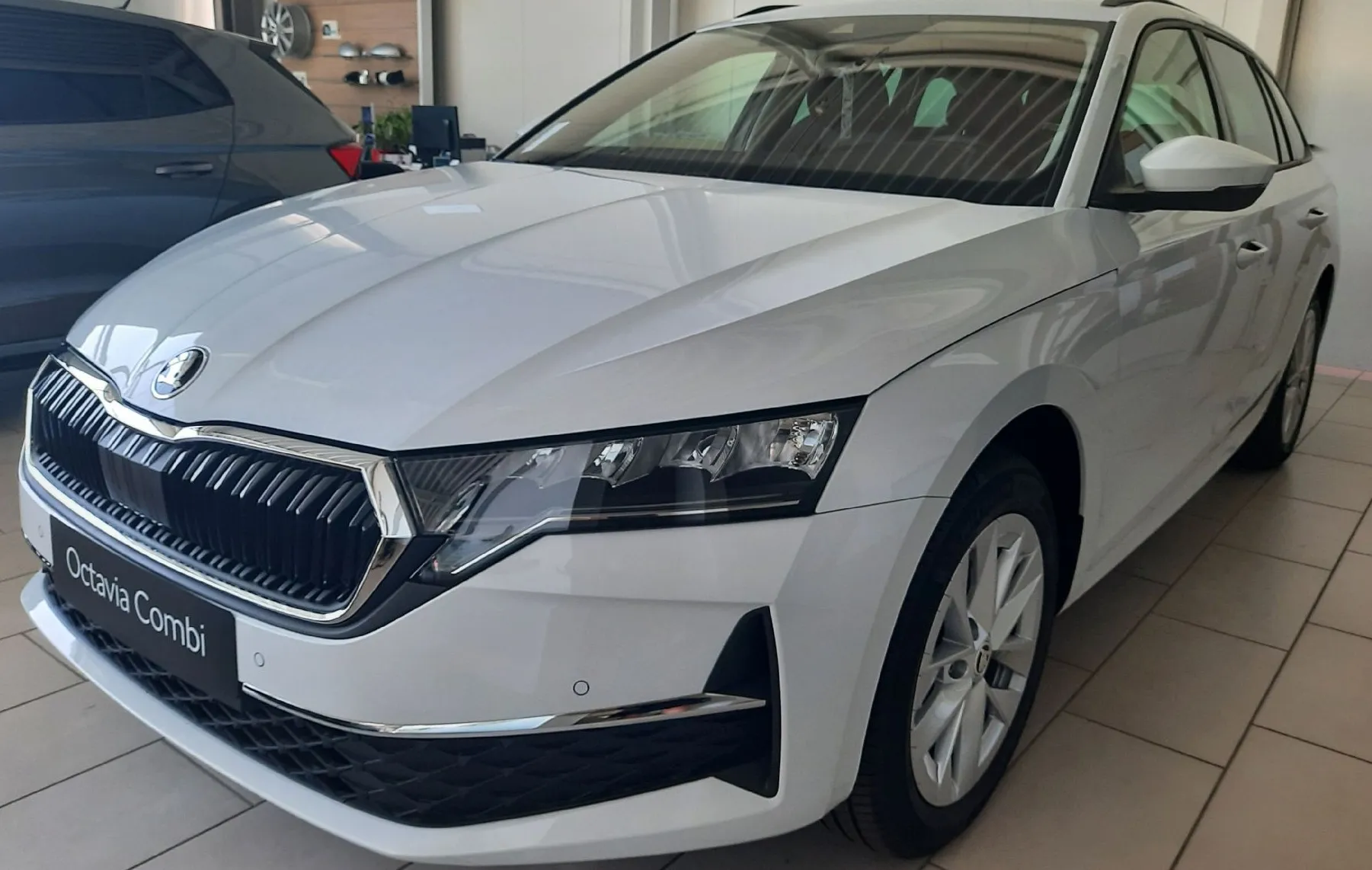 Zunanja slika - Škoda Octavia - 2.0 TDI Anniversary Edition DSG 110 kW - NA ZALOGI - 1