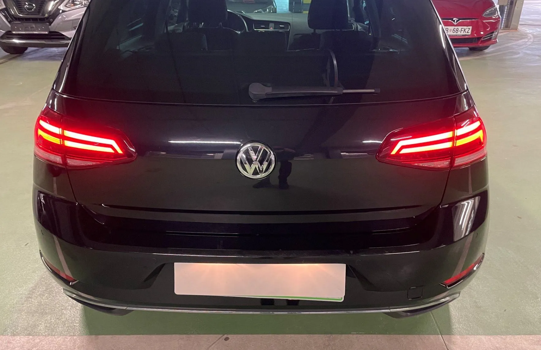 Zunanja slika - Volkswagen Golf - 2.0 TDI BMT Comfortline DSG PDC 2X.OGR. SEDEŽI. - 5