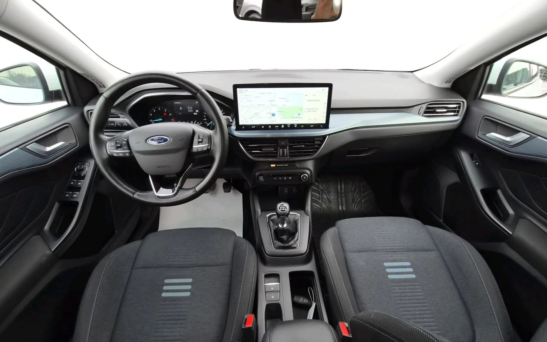 Zunanja slika - Ford Focus - Karavan 1.0 EcoBoost Active-SLO-NAVI-RADAR-BLISS - 7