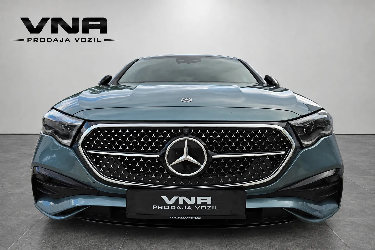 Zunanja slika - Mercedes-Benz E-Razred - E 220 d AMG Line |VIRTUAL|WEBASTO|KLJUKA|RADAR|A19 - 2