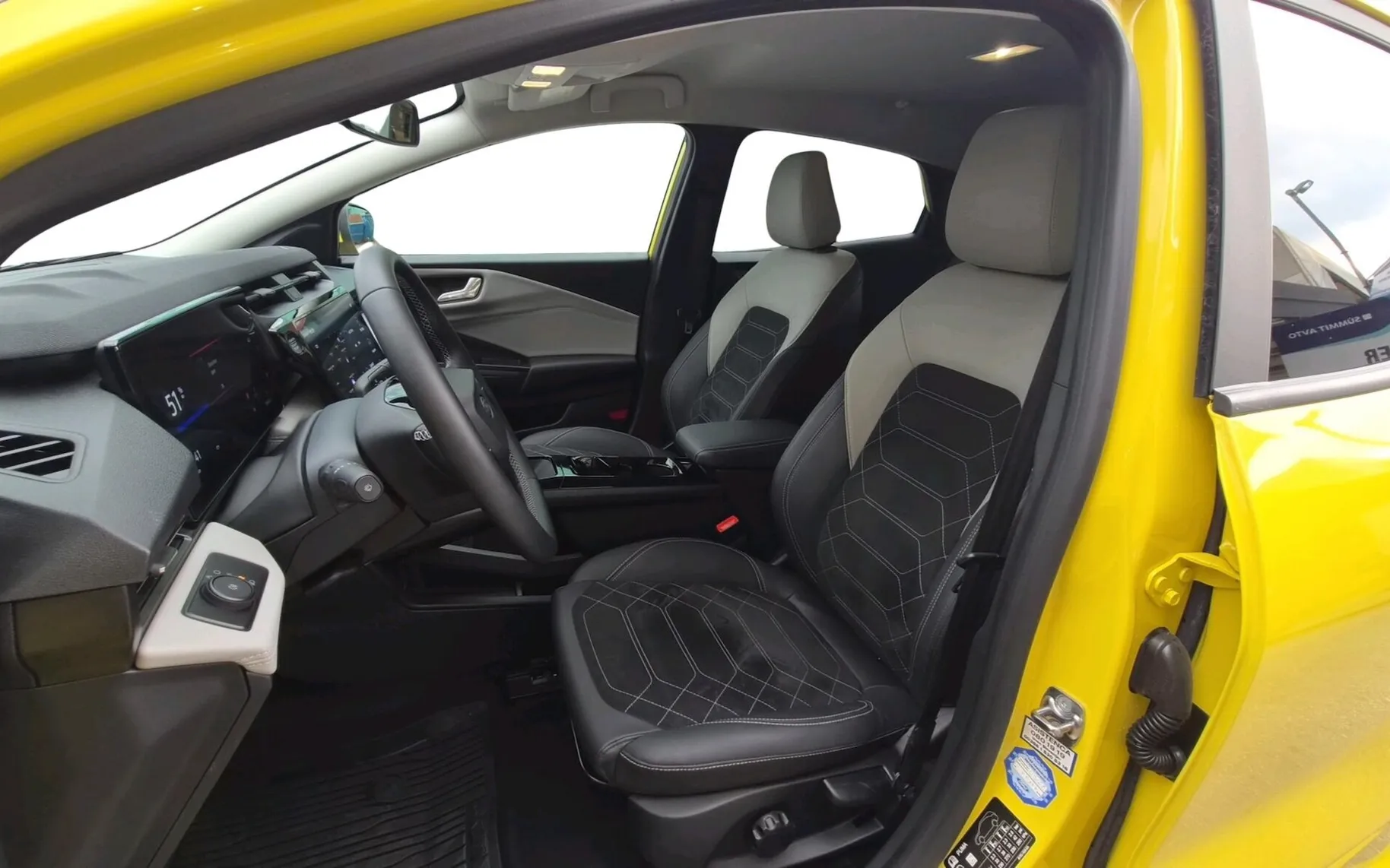Zunanja slika - Ford Puma - Gen-E 43 kWh Premium-SLO-RADAR-BLIS-LINE-360o-ZIMS - 5