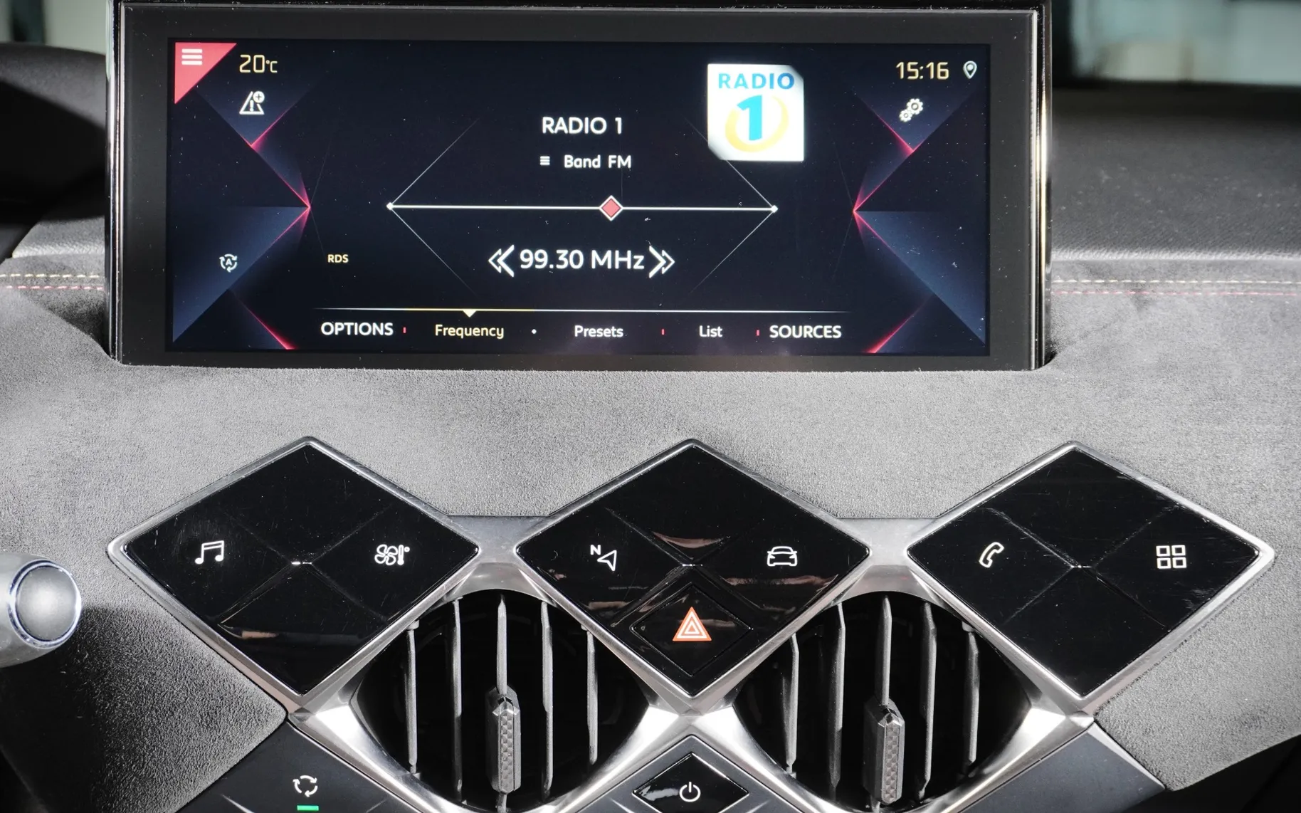 Zunanja slika - DS DS 3 - Crossback  Crossback 1,2L PureTech 100 BVM6 PERFORMANCE - 10