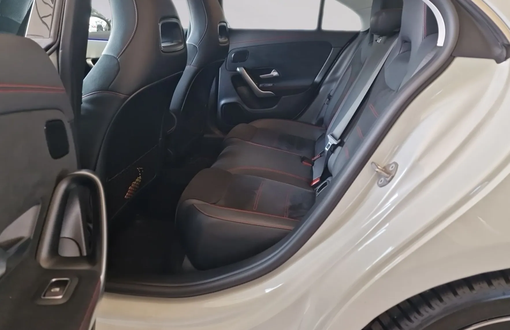 Zunanja slika - Mercedes-Benz CLA-Razred - 180 d AMG LINE - 8