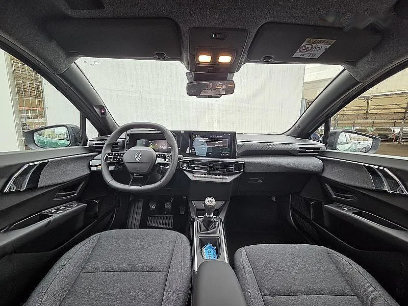 Zunanja slika - Renault Clio - Evolution TCE115+Paket Udobje in kamera - 11