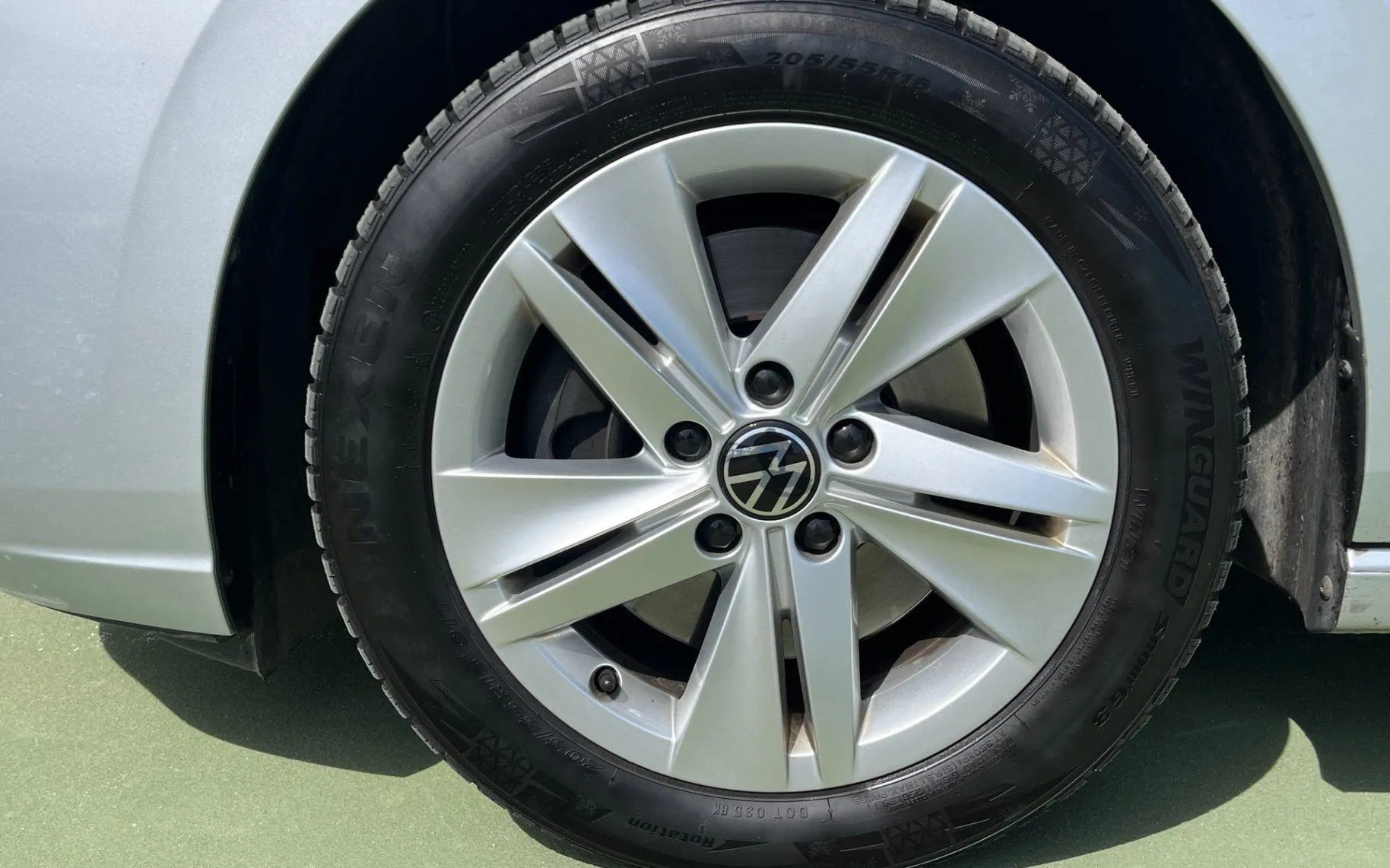 Zunanja slika - Volkswagen Golf - 2.0 TDI BMT Life 2X PDC.NAVI.GR. VOLANA.LED - 22